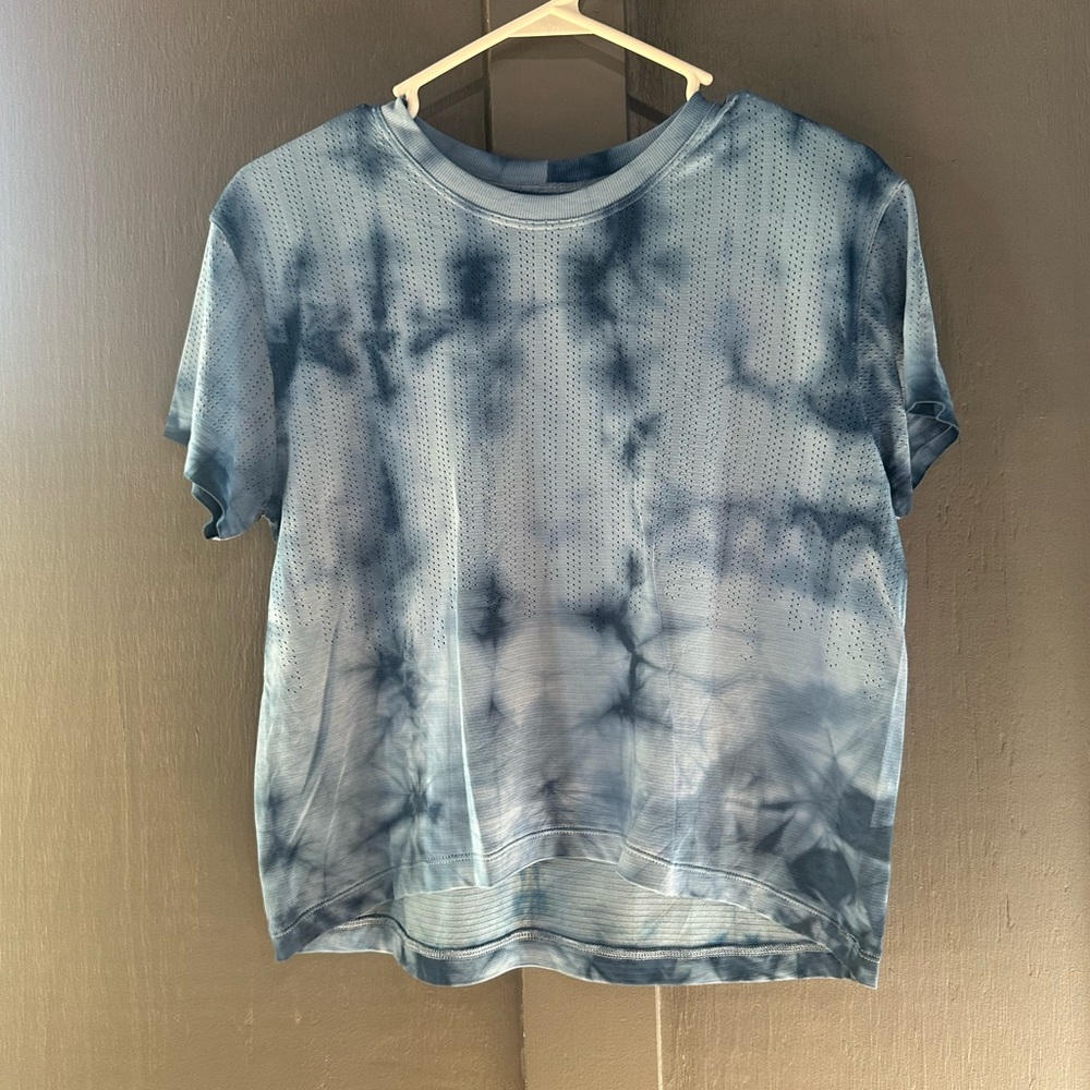 Lululemon Train To Be T-Shirt - 8